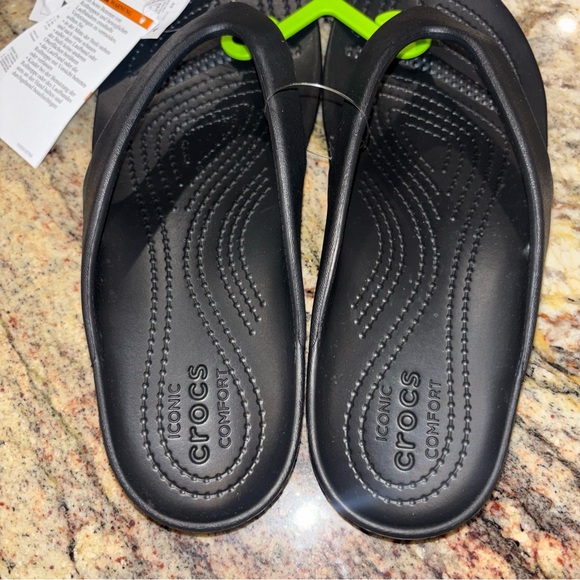 CROCS Women’s Kadee II Flip NWT - Picture 11 of 13
